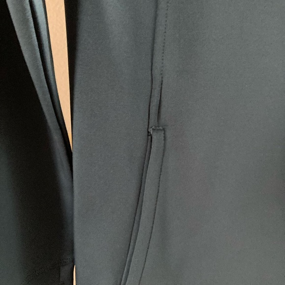 Ladies Coat - Picture 6 of 12